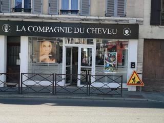 Salon de Manucure La Compagnie du Cheveu Salon de Coiffure Afro-antillais et Européen 0