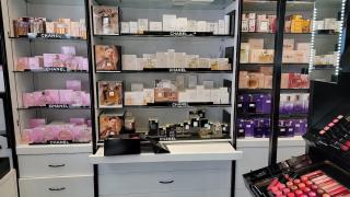 Salon de Manucure Parfumerie Cypris 0