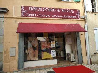 Salon de Manucure Passion D'ongles & Pile Polis Onglerie-Esthétique-Maquillage Semi 0