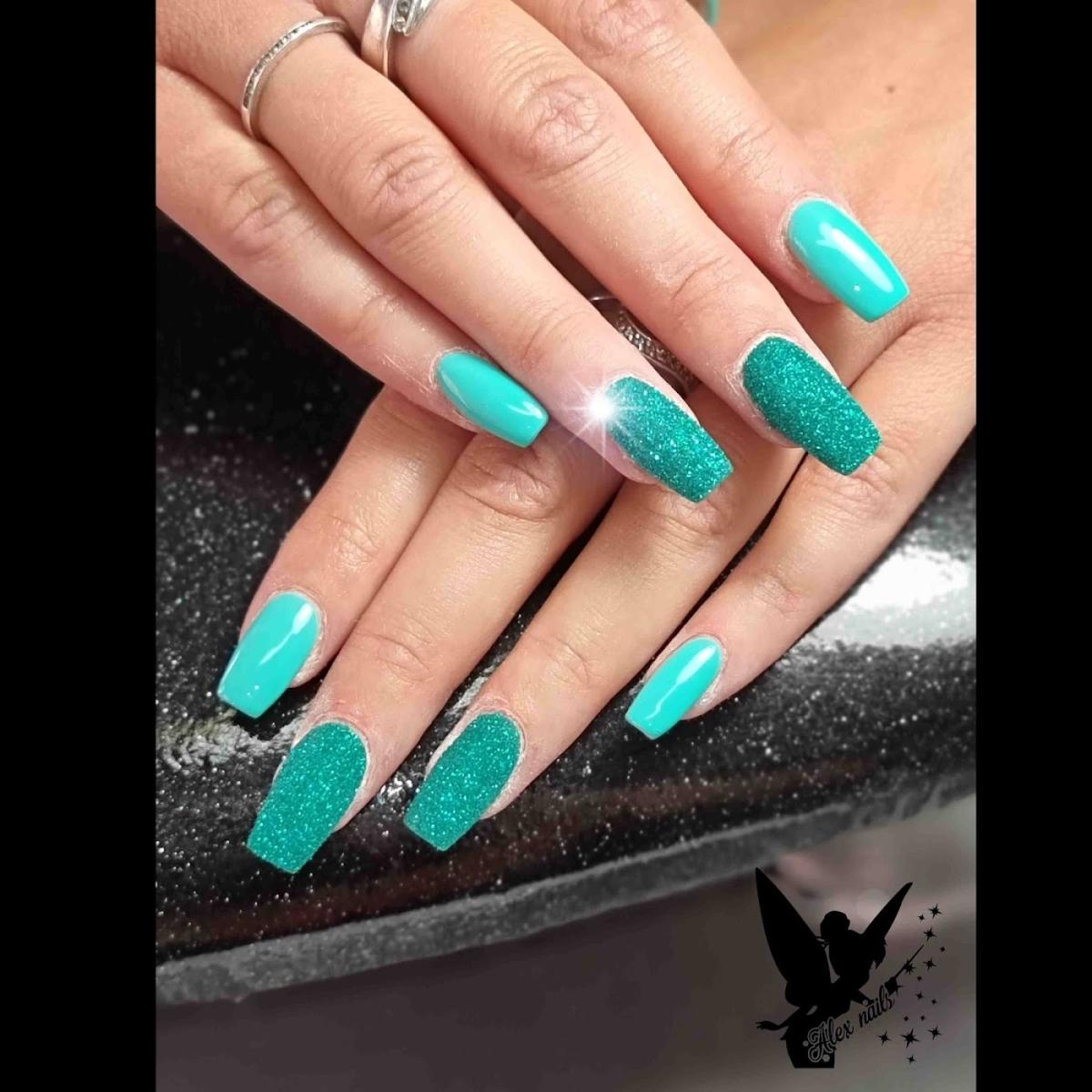 Alex nails