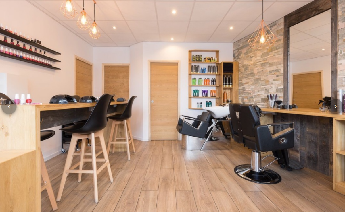 Beauty Bar Gennevilliers Village (Salon du Village)