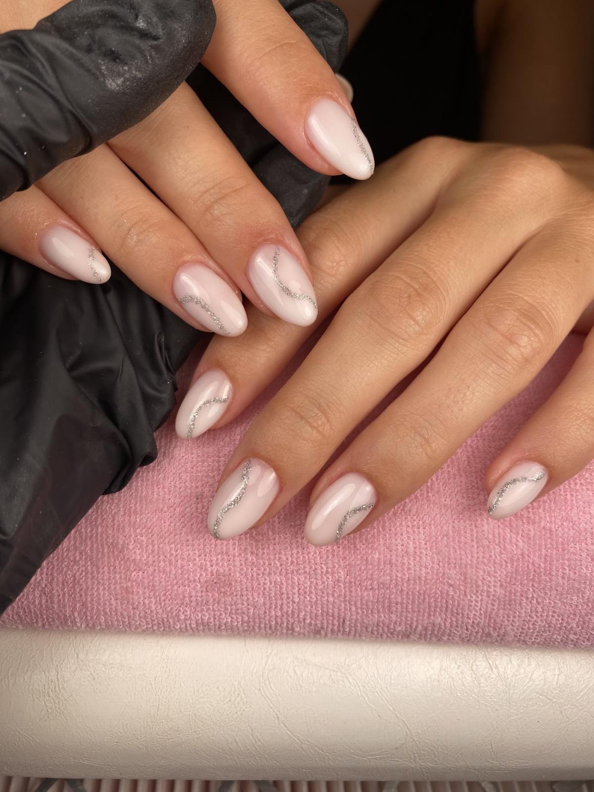 Domynails