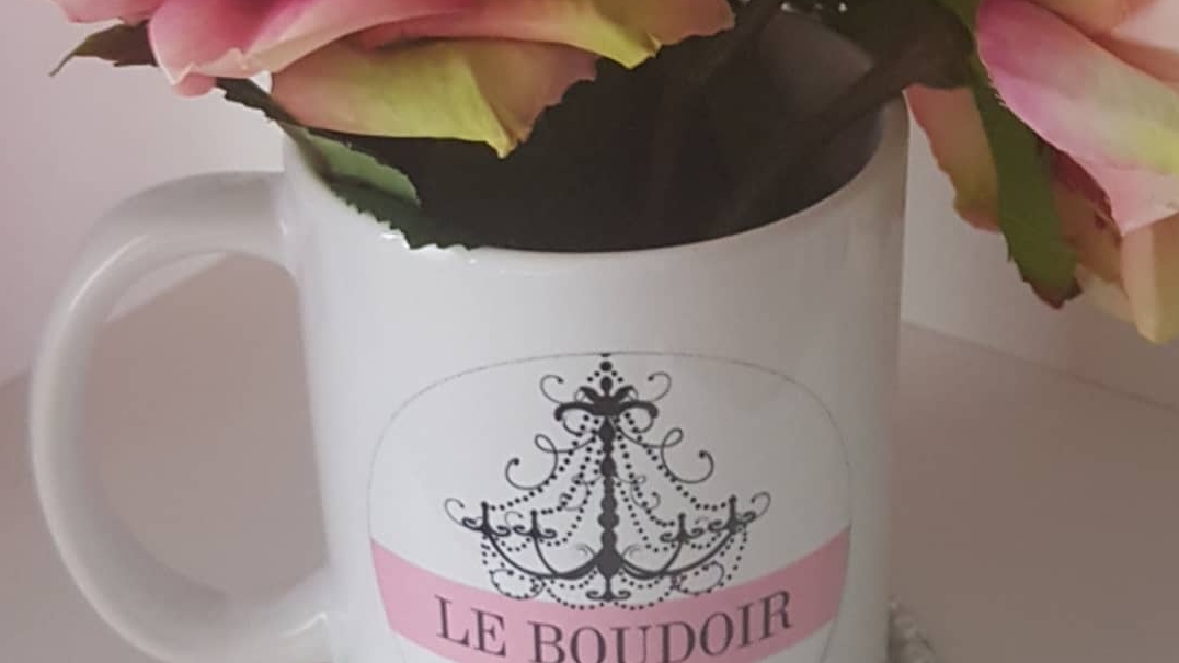 Le boudoir" la beauté by Anna" (le duplex) esthétique, ongles au gel et maquillage permanent