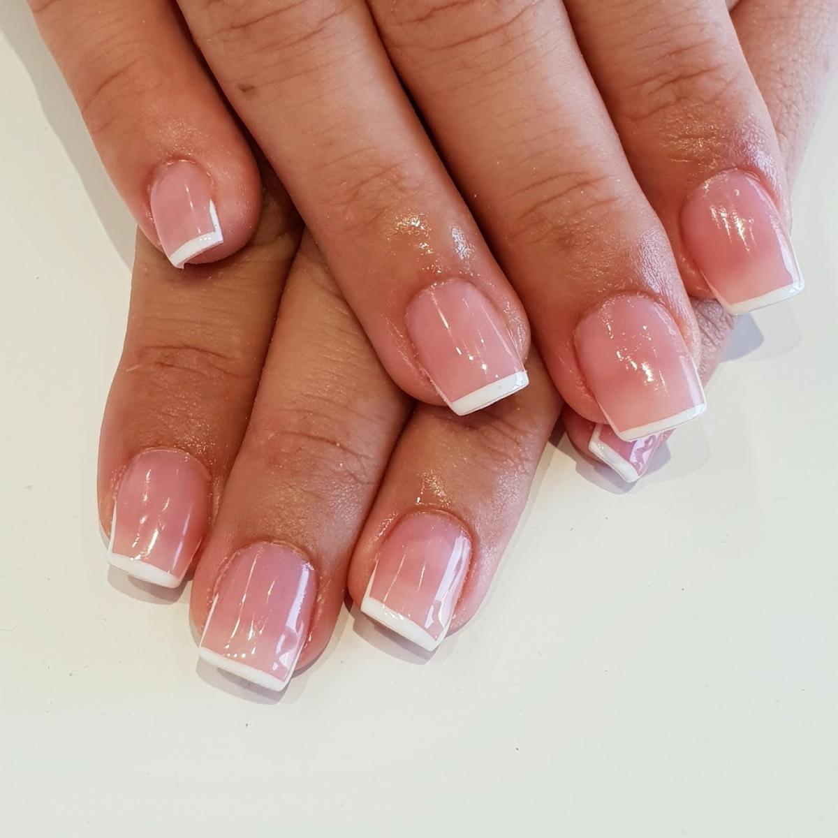 BRÏNÏ Maison de Beauté