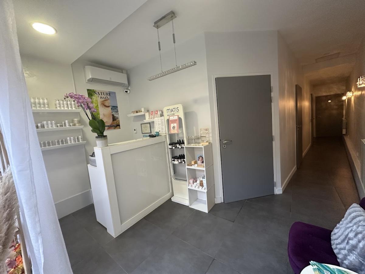 INSTITUT Belle Comme L - Salon de Manucure à Montluel