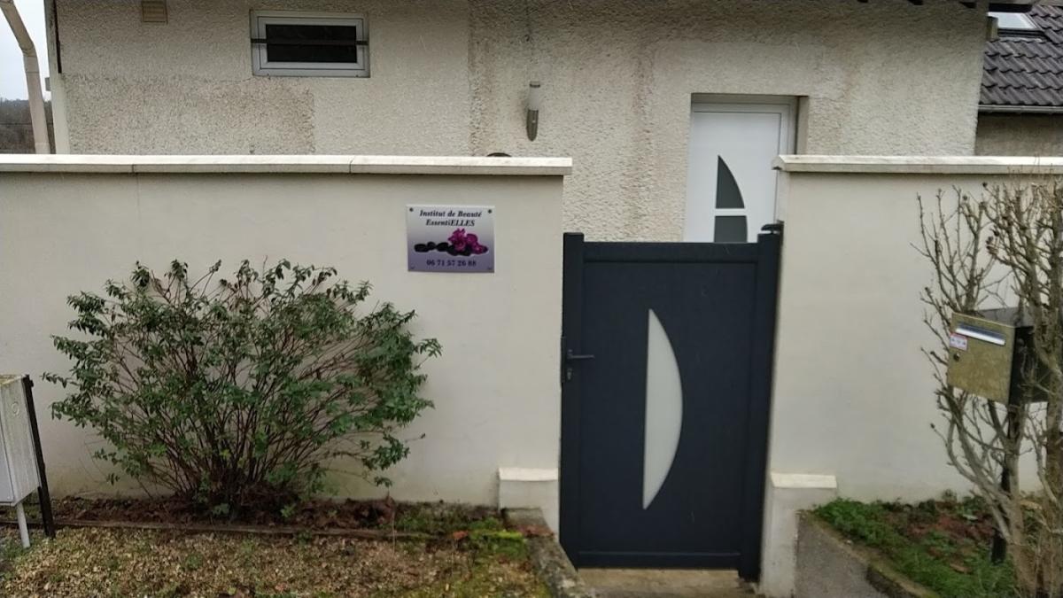 ESSENTIELLES institut de beauté 77