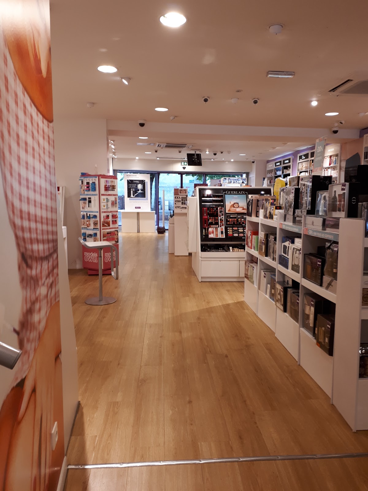 Marionnaud - Parfumerie & Institut