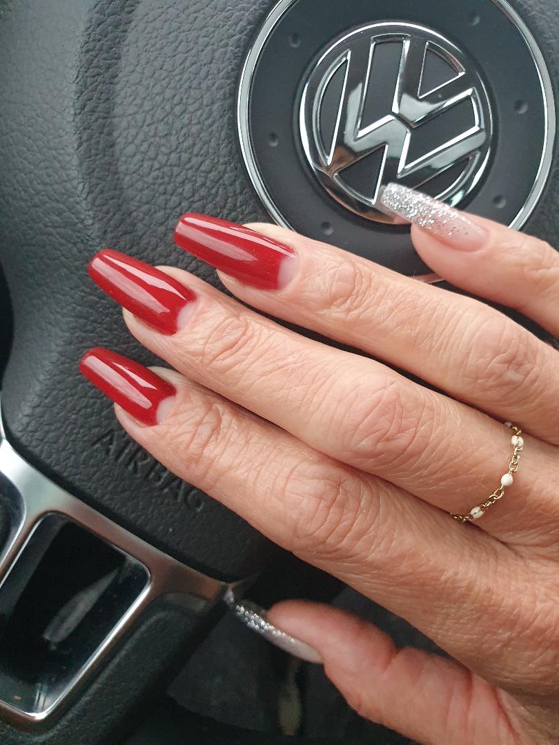 Onglerie bar à ongles Karine