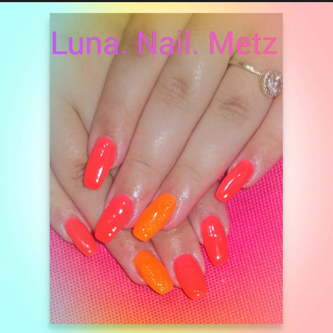 Luna. Nail