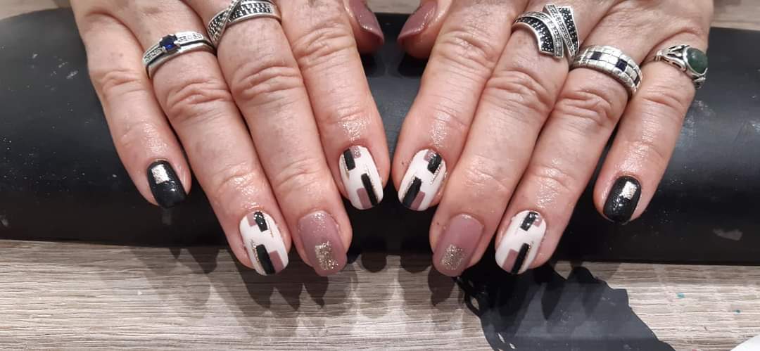 so' nail's style esthetic