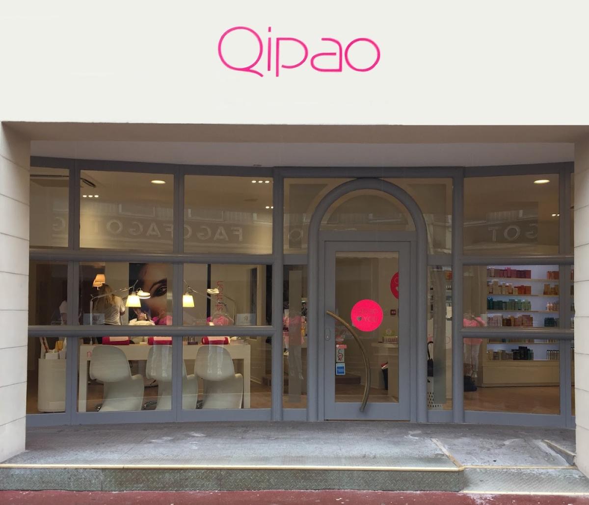 QIPAO