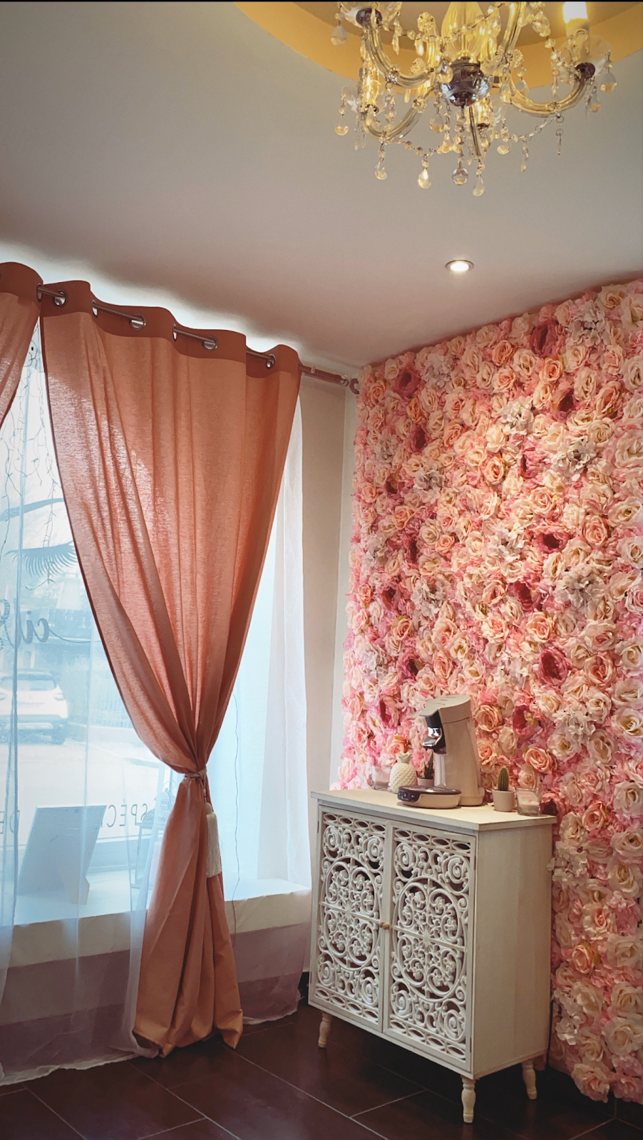 SAFA LOKAYBA - Beauty Concept