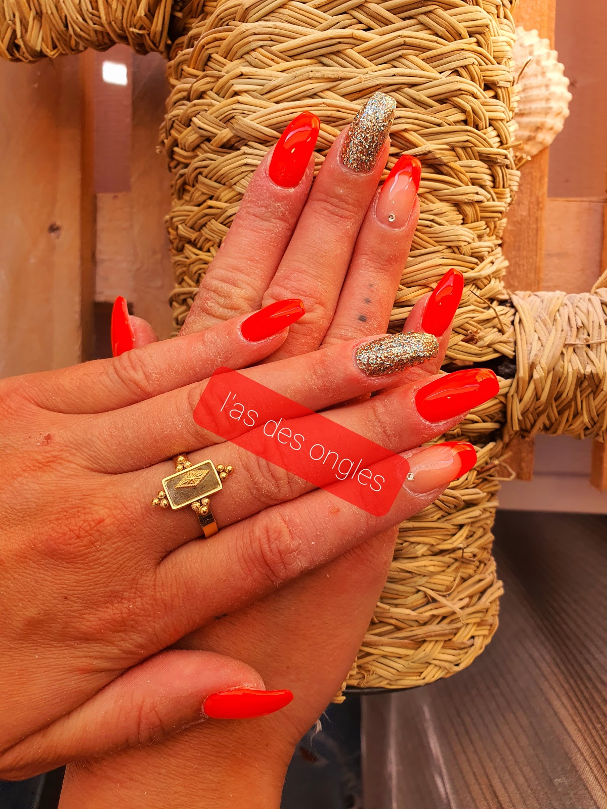 L'as Des Ongles