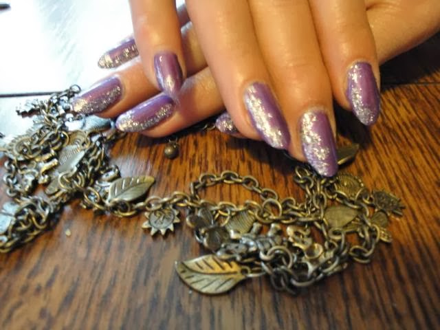 Miro Nails