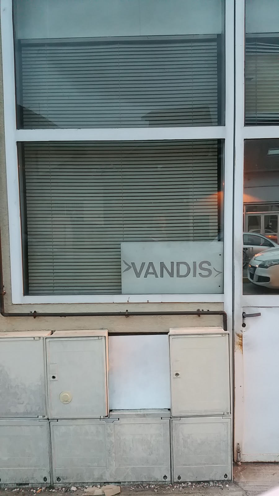 Vandis