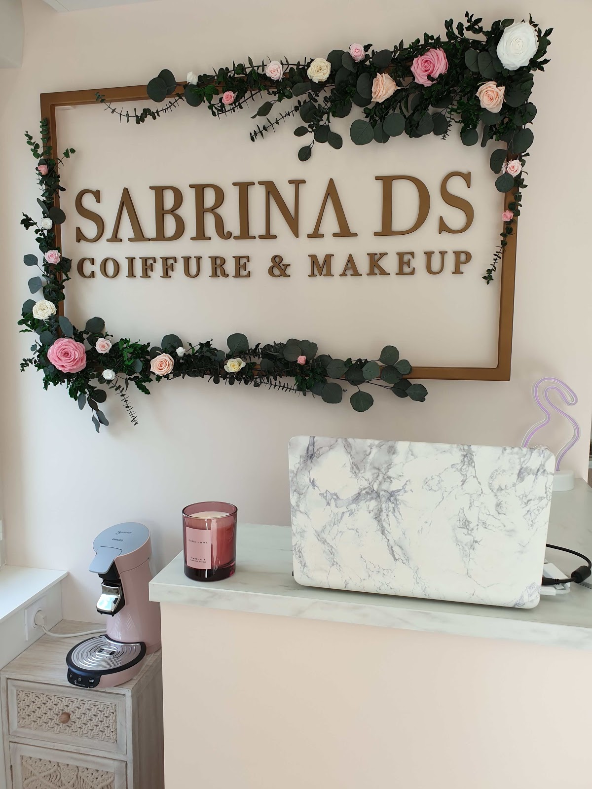 SABRINA DS Coiffure , COIFFURE,Prothésiste Ongulaire, Maquilleuse Professionnel
