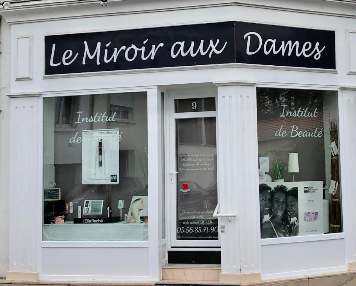 le miroir aux dames