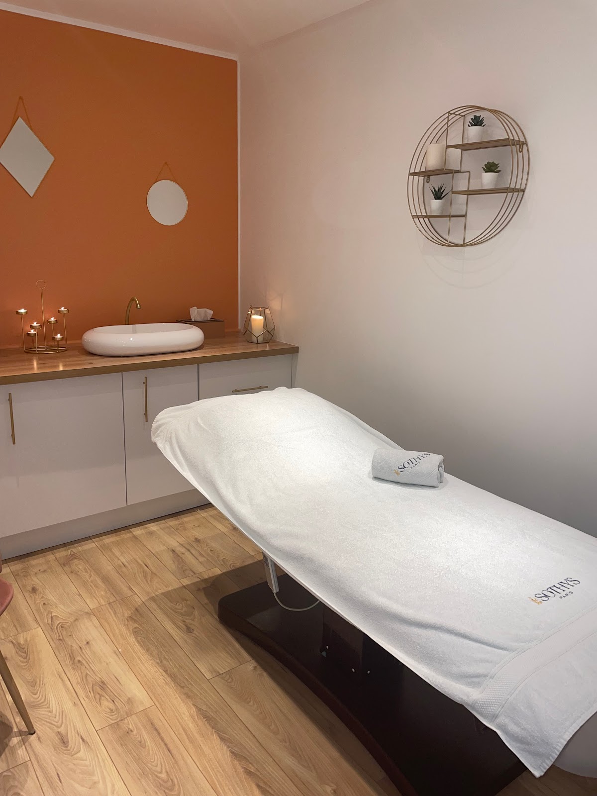 Cé Joly | Institut de beauté (77)