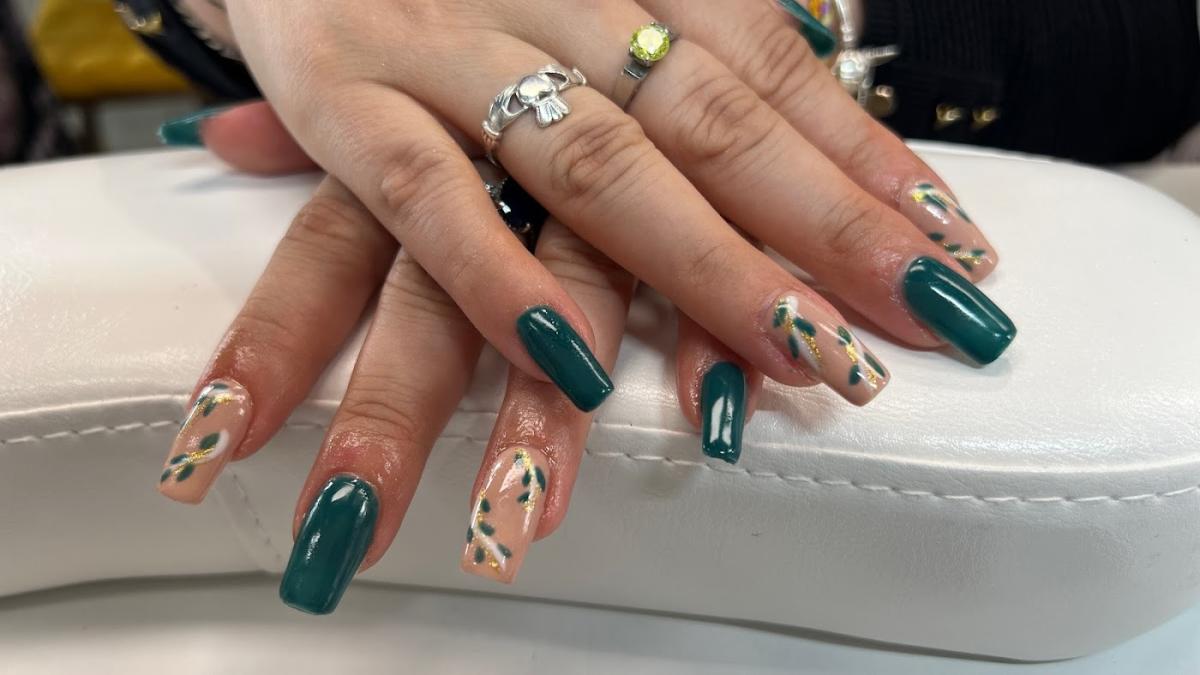 Côté-Chic Royan - Centre de Beauté - Bar à Ongles O.P.I