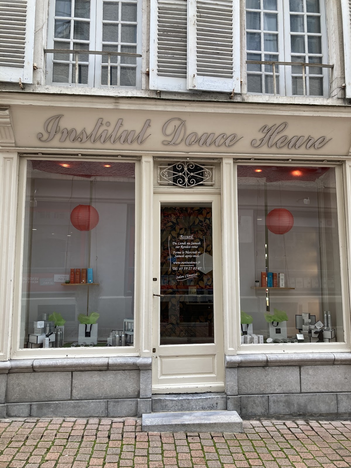 Mourgues Monville Cecile