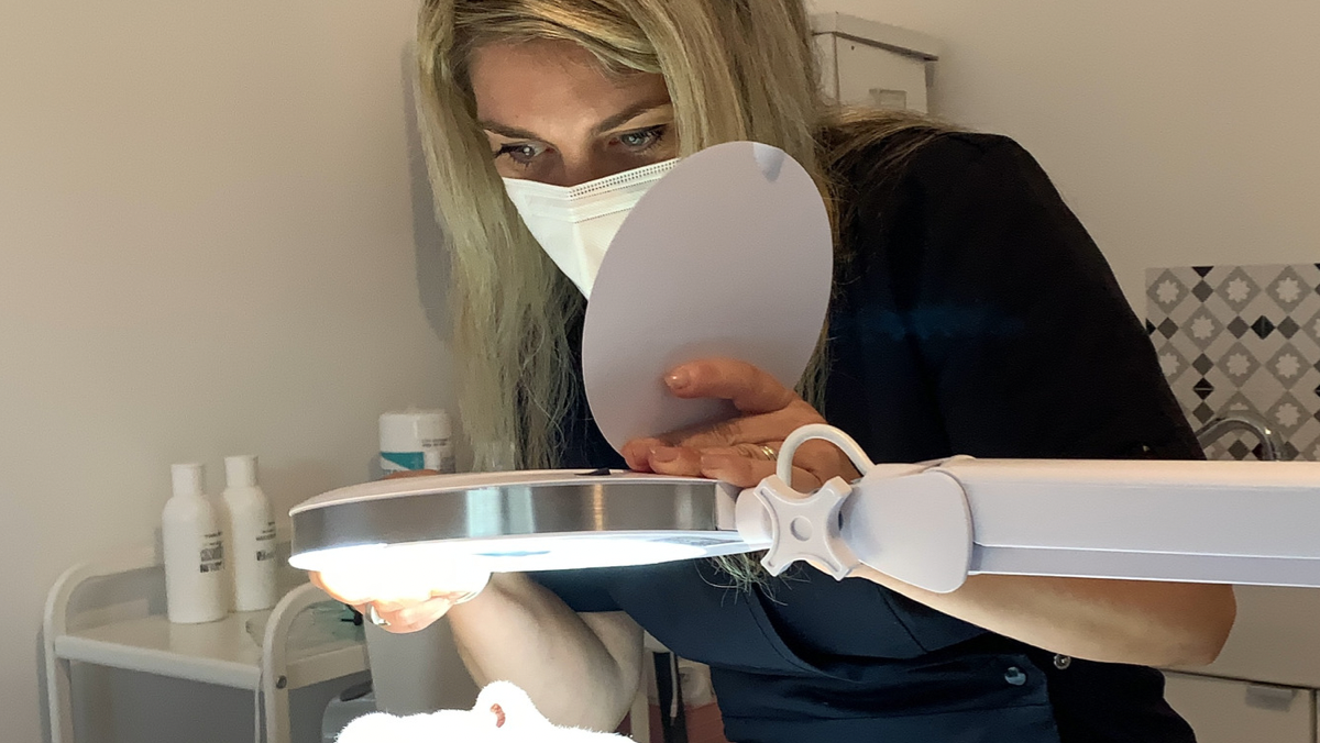 Christelle LY Spécialiste épiderme - Facialiste - diagnostic de peau -bilan Cutané - formatrice