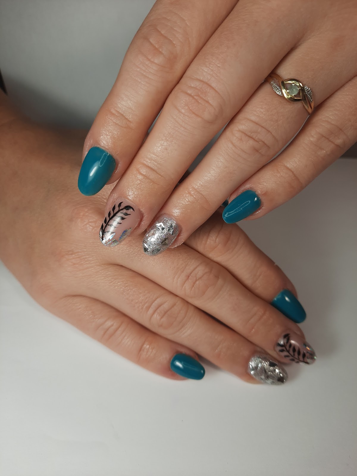 L'or a nails