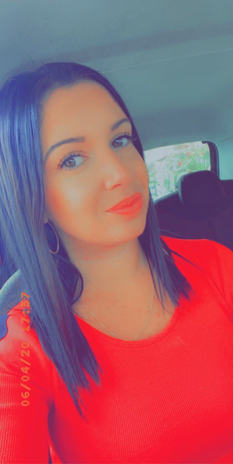 Olivia esthéticienne à domicile