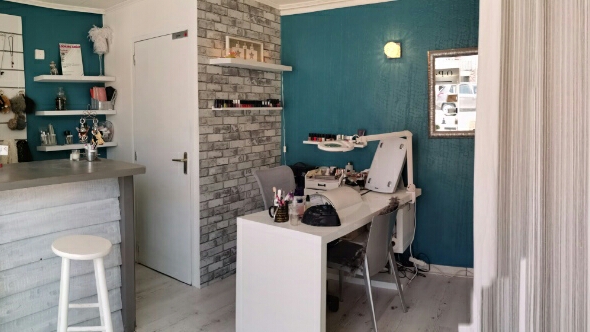 Nails' Story & Co