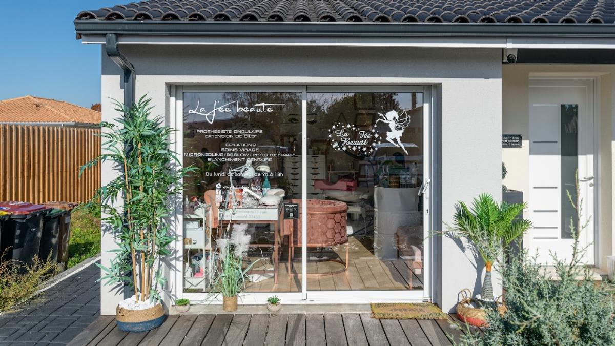 La Fée Beauté Esthéticienne Prothésiste ongulaire Extension de cils Microneedling Blanchiment dentaire Lifting Colombien