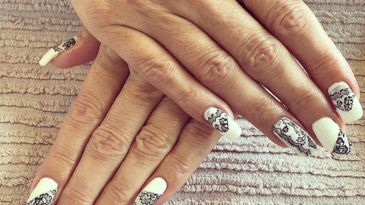 Institut De Beauté Beau Monde, ESTELLE BEAUTÉ