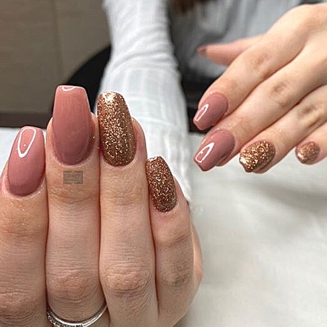 Sophia ST Formatrice & prothésiste ongulaire-extensions de cils Oise