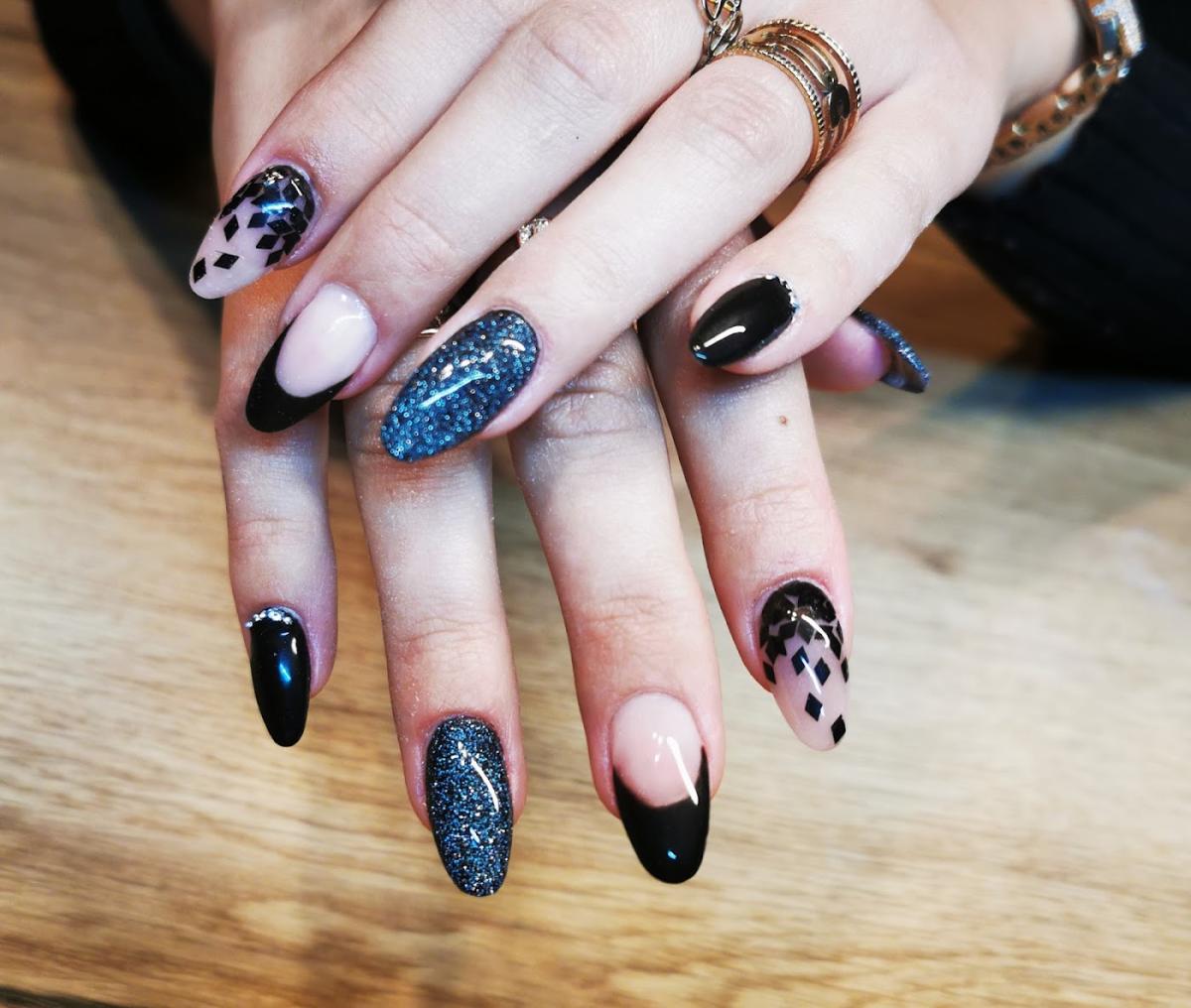 Veronique-Votre Onglerie a Domicile