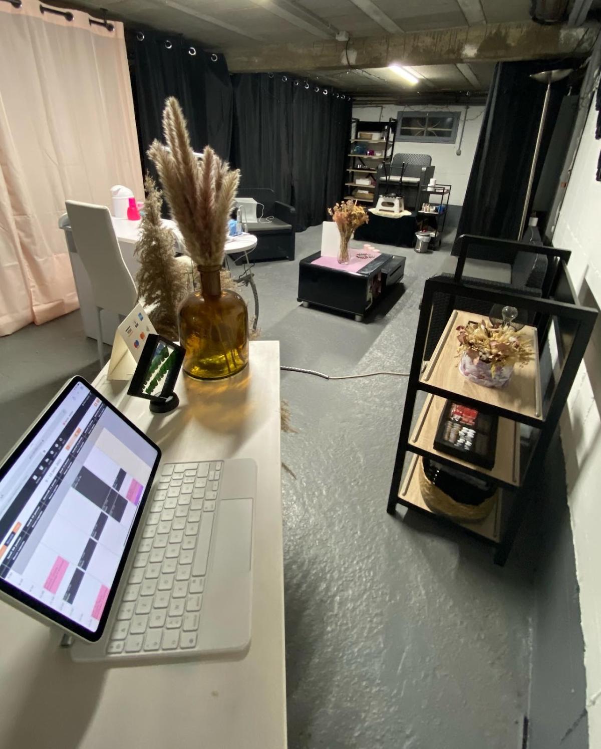 Prothésiste ongulaire Manails