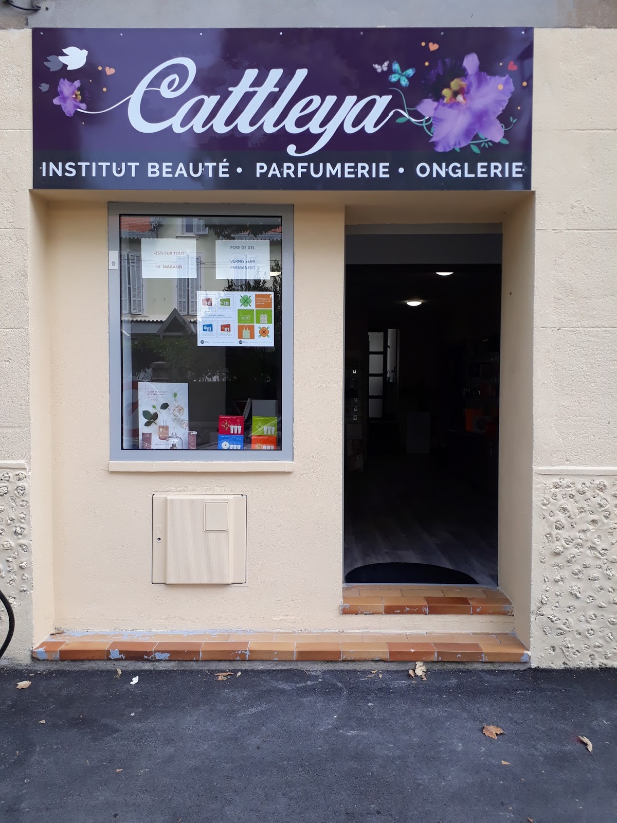 CATTLEYA INSTITUT ET PARFUMERIE ONGLERIE FUVEAU
