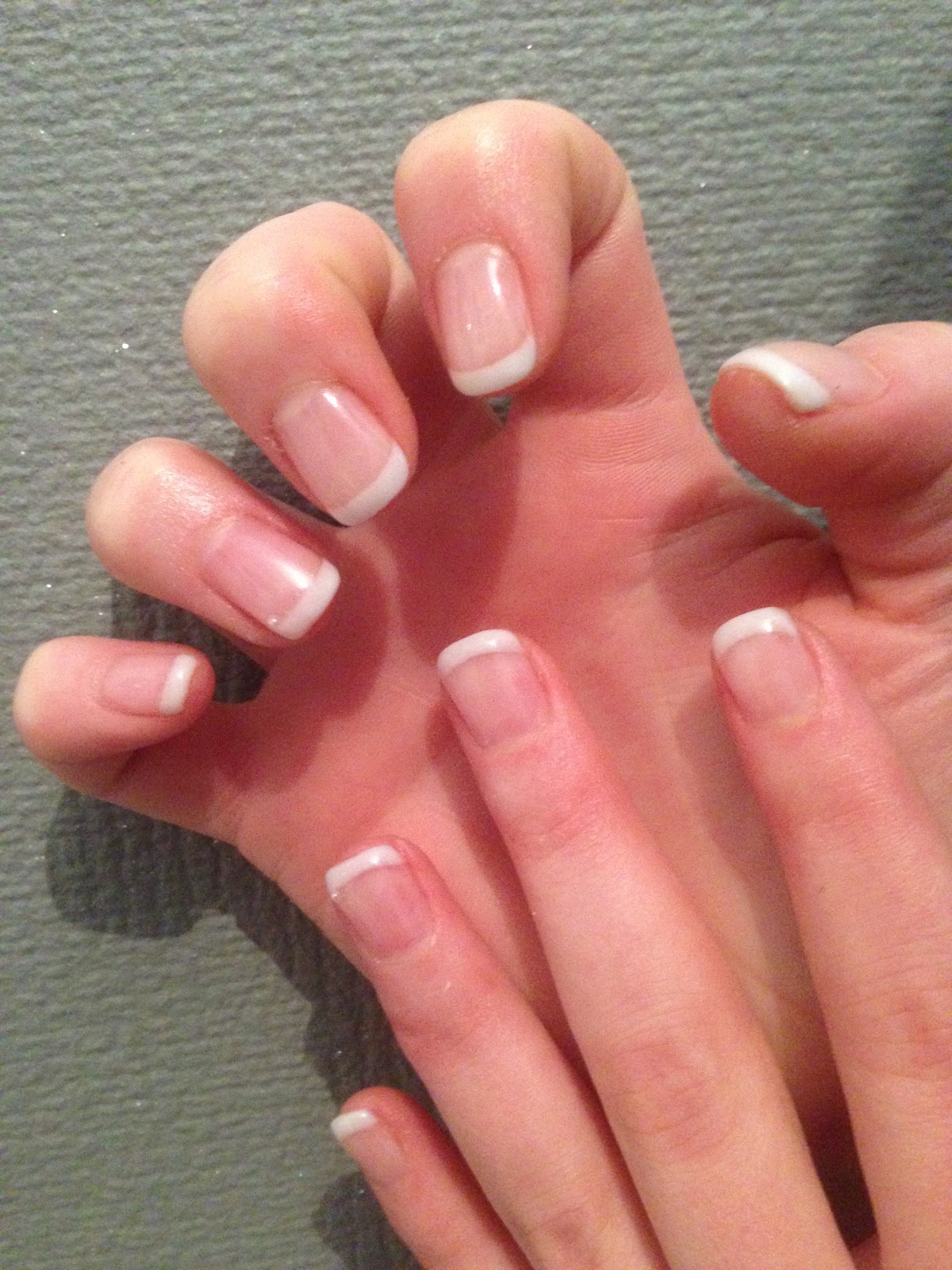 Lorène PERNOT Sur le Bout des Doigts