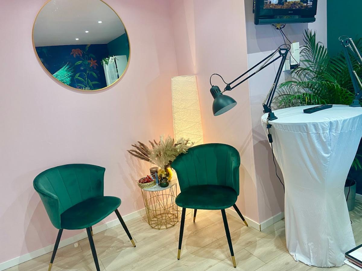 La Fée Des Ongles By Alexia