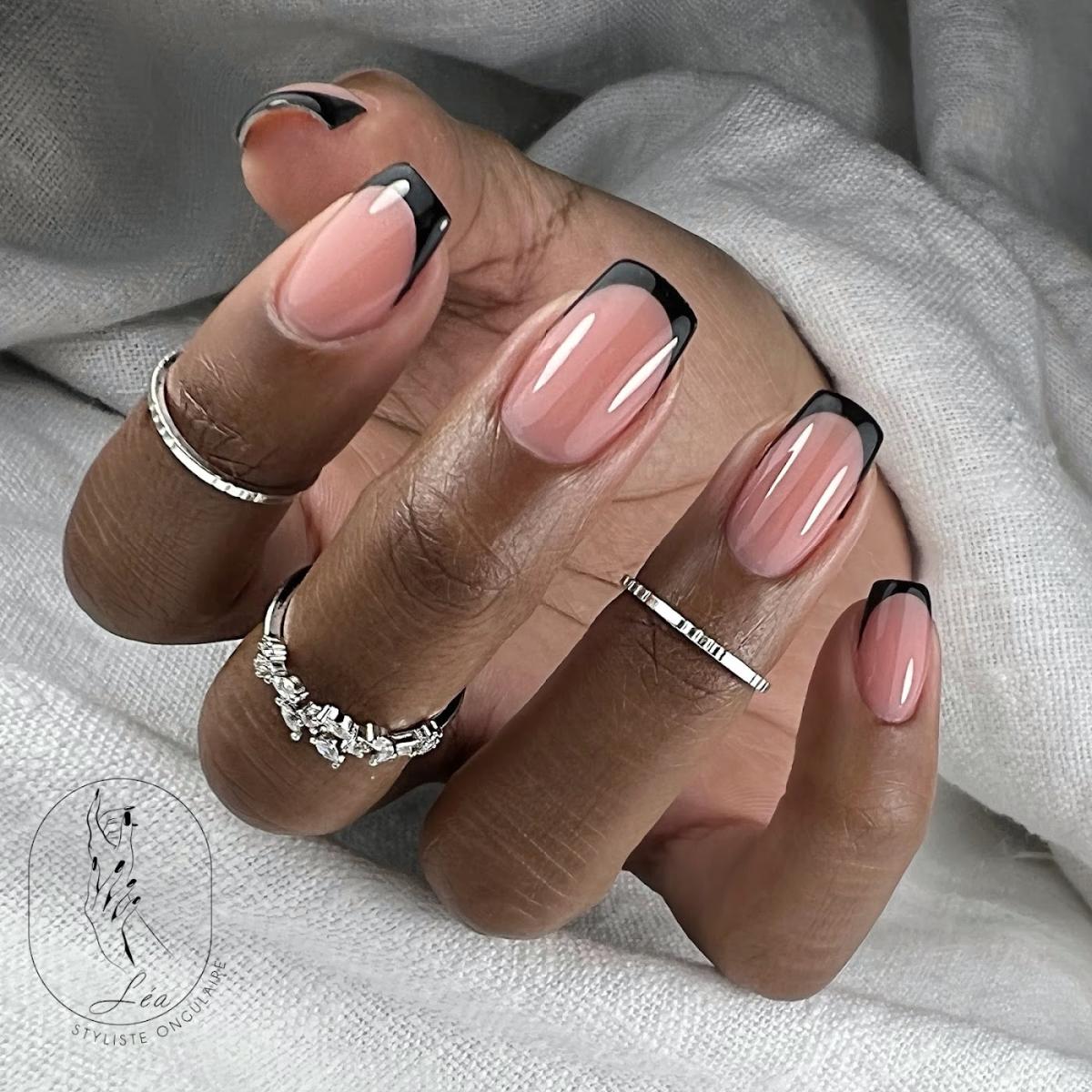 Lea styliste ongulaire