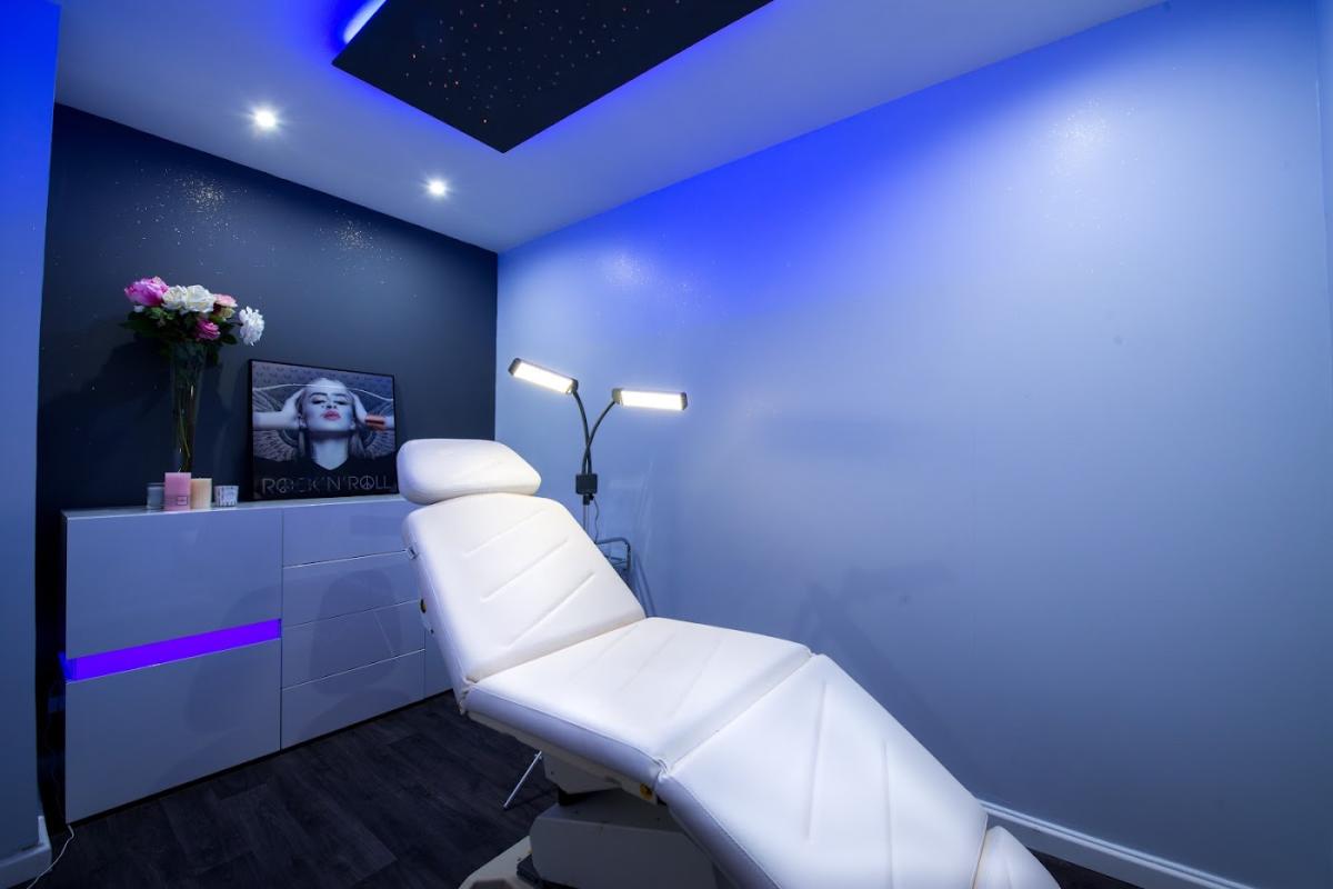 BEL - Maquillage Permanent - Brows, Eyes & Lips