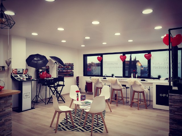 Le Cosy Nail Bar