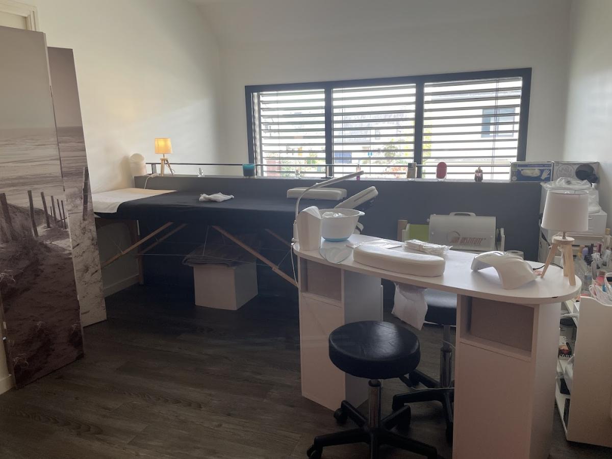 Romyli's Nails & Beauty