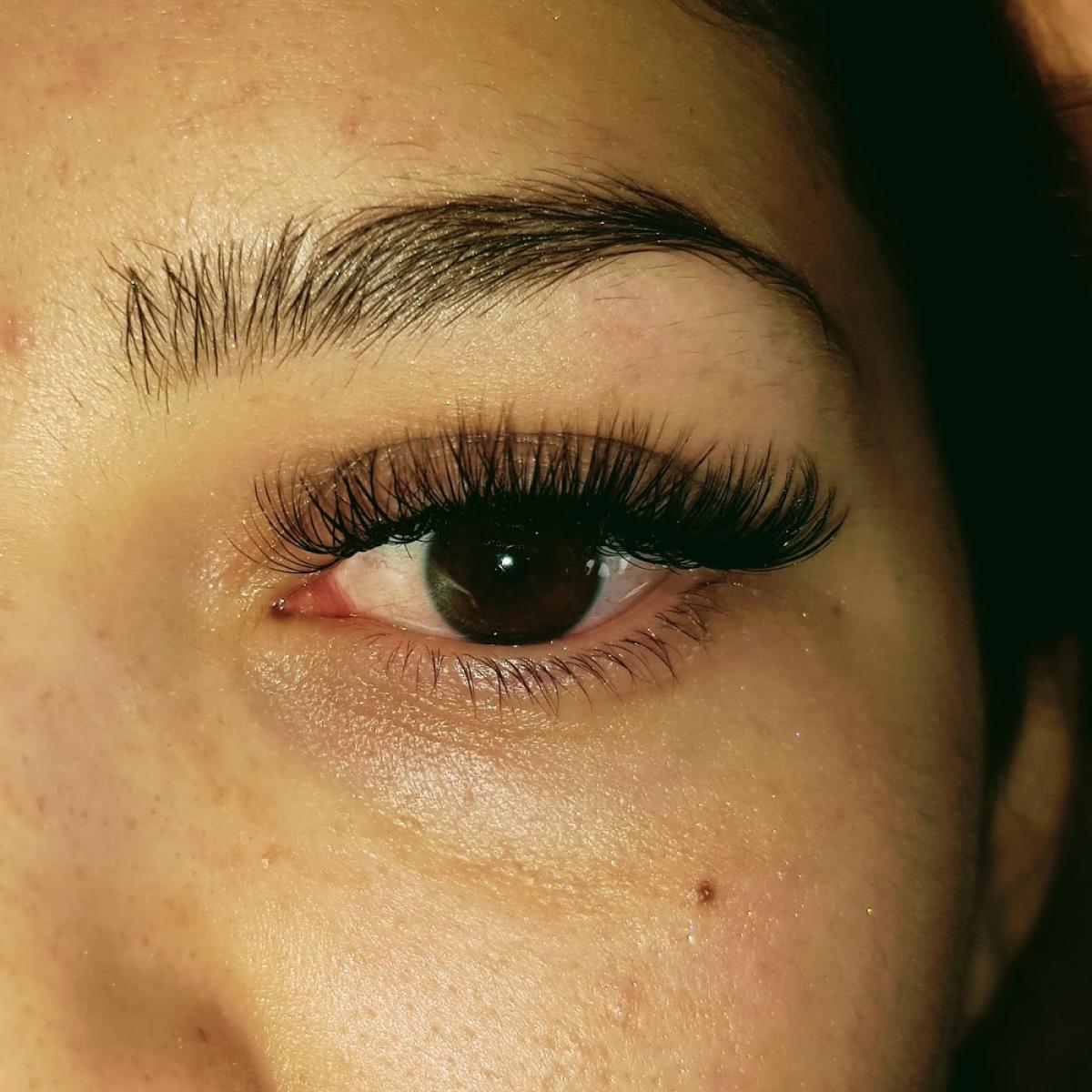 Les extensions de cils by Manon