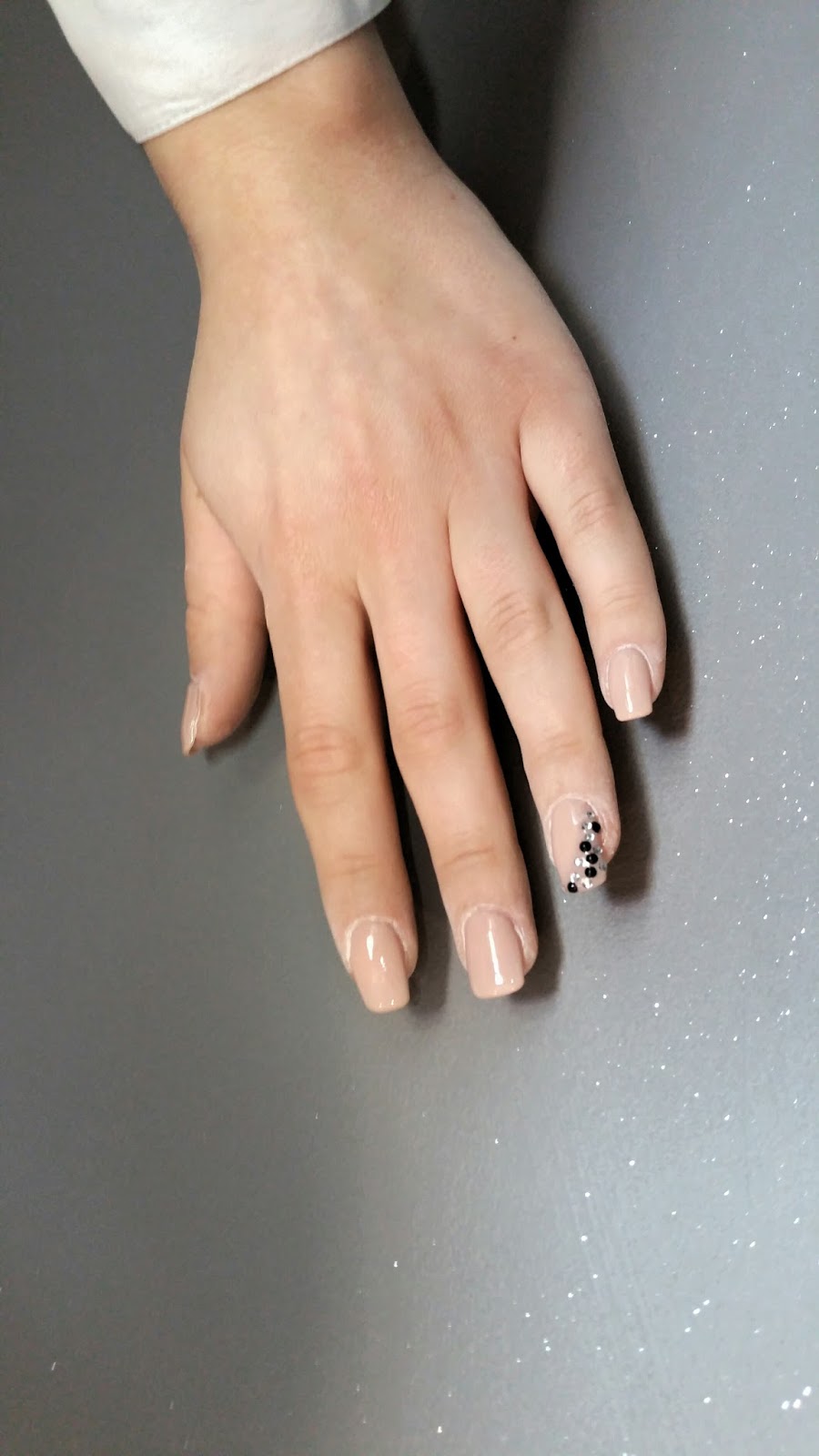 Carmen Esthétique 66