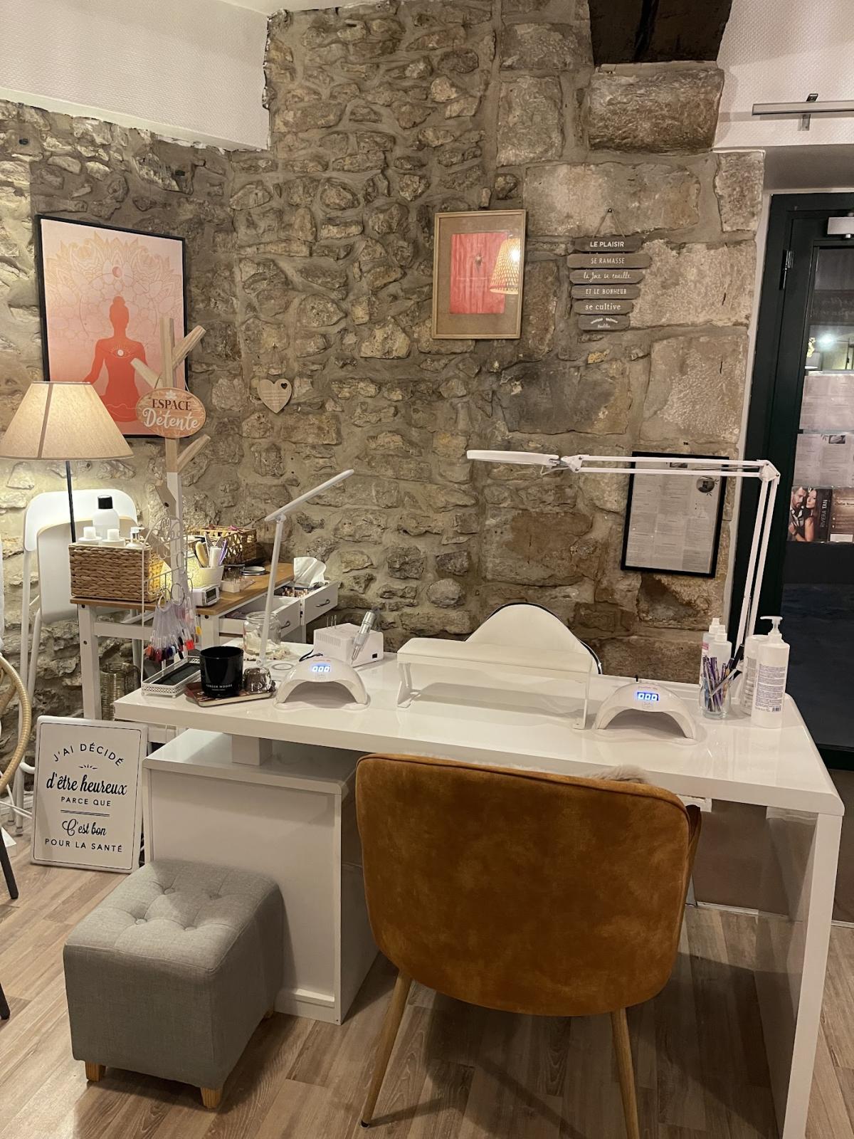 Au Bonheur des Sens SARL