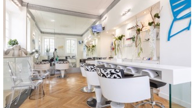 Nilda Stella Maquillage Permanent Détatouage Coiffure Extensions Cils Bar À Ongles Pedispa