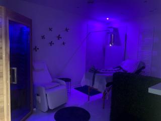 Salon de Manucure L'instant Boudoir 0