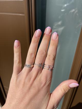 Salon de Manucure Barata Alisson - Styliste Ongulaire 0