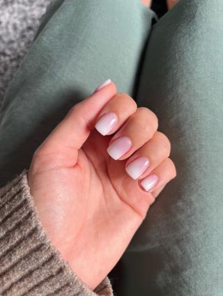 Salon de Manucure Typhanails 0