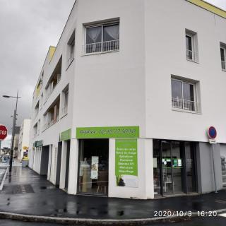 Salon de Manucure Institut De Beauté Orphée 0
