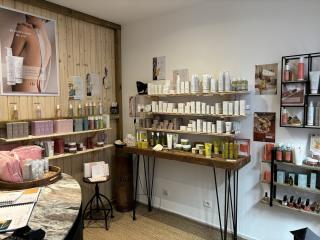 Salon de Manucure Institut de beauté EMERAUDE 0