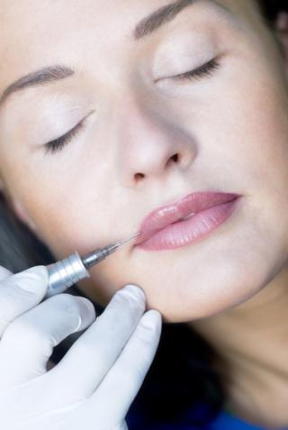 Salon de Manucure DERMAOZ: Maquillage semi permanent, dermographie, cryolipolyse et détatouage 0